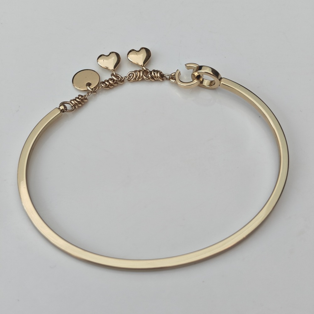 Gold Tone Heart Charm Bangle Bracelet Hook Clasp Flat Cuff Mixed Chain Design